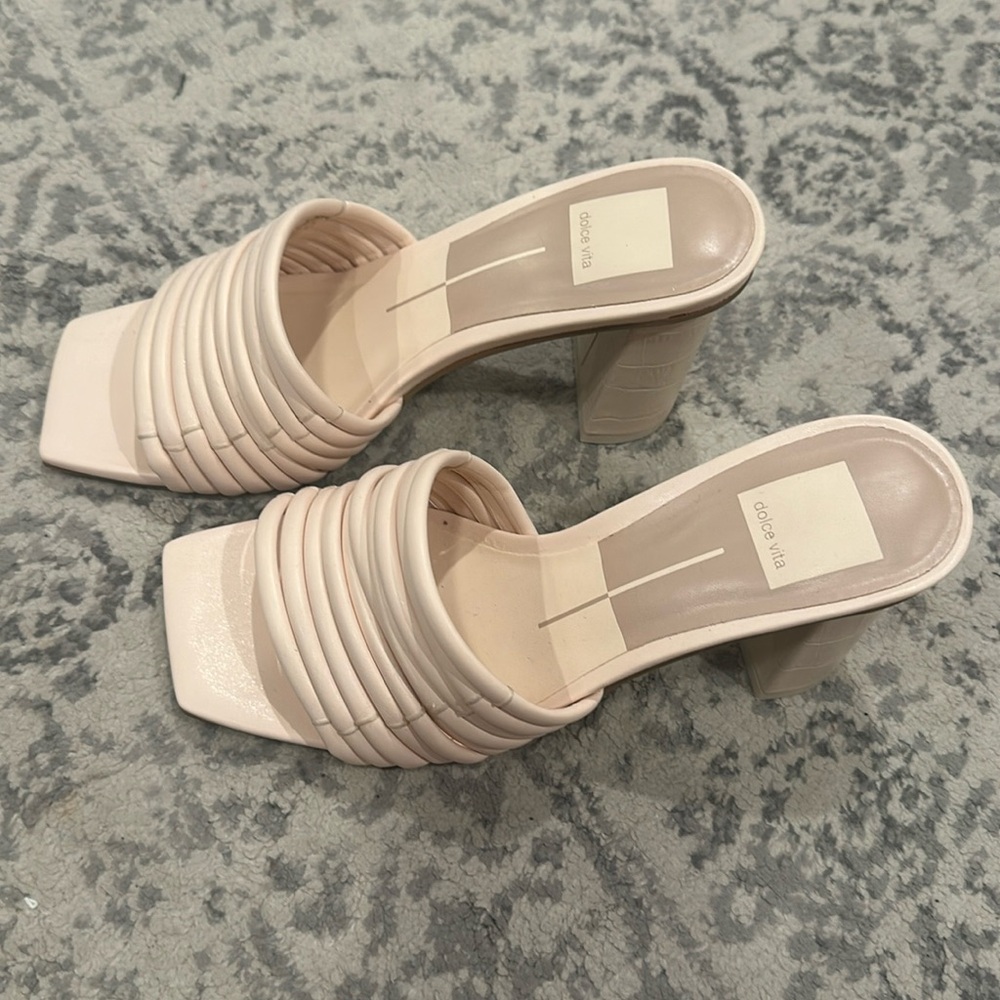 Dolce Vita Priana Heels